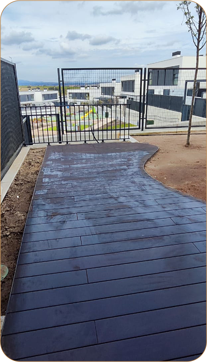 DECK (2)